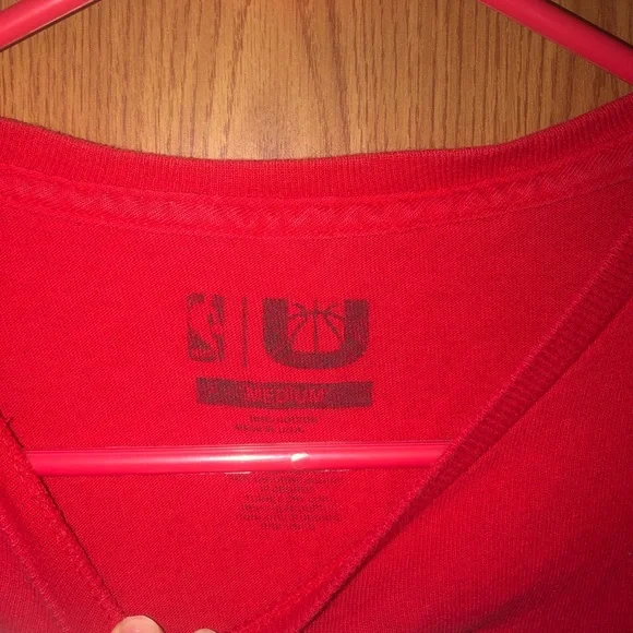 Bulls shirt and jersey - Picture 3 of 5